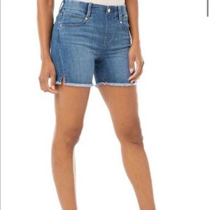 NWT Liverpool pull on Gia glider shorts